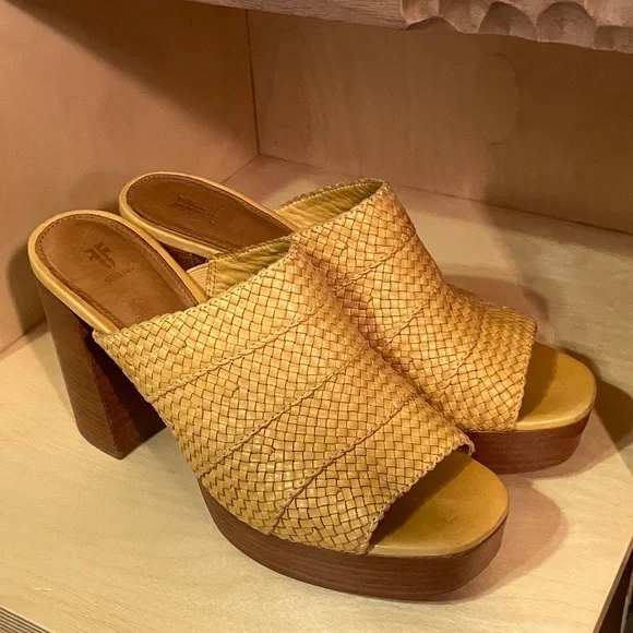 Frye Katie Woven Platform Mule - Size 9 - Picture 4 of 11